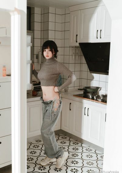 三个女人一个「因」粤语-迅雷视频免费在线观看