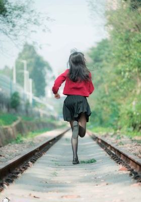 身体互换后妈宝男主替我生孩子-看片免费在线完整观看