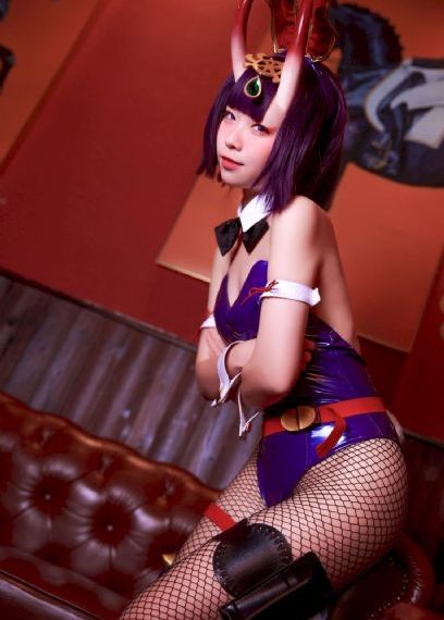 裸露在狼群-完结免费国语在线观看