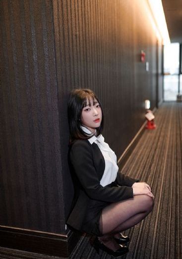 捡个总裁当老公-全集电影免费正片国语