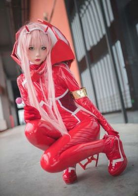 红色区域-神马国语版完整版