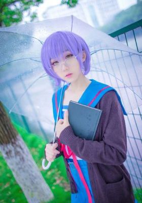 离婚后，夫人她惊艳全球-啦啦高清电影未删减版